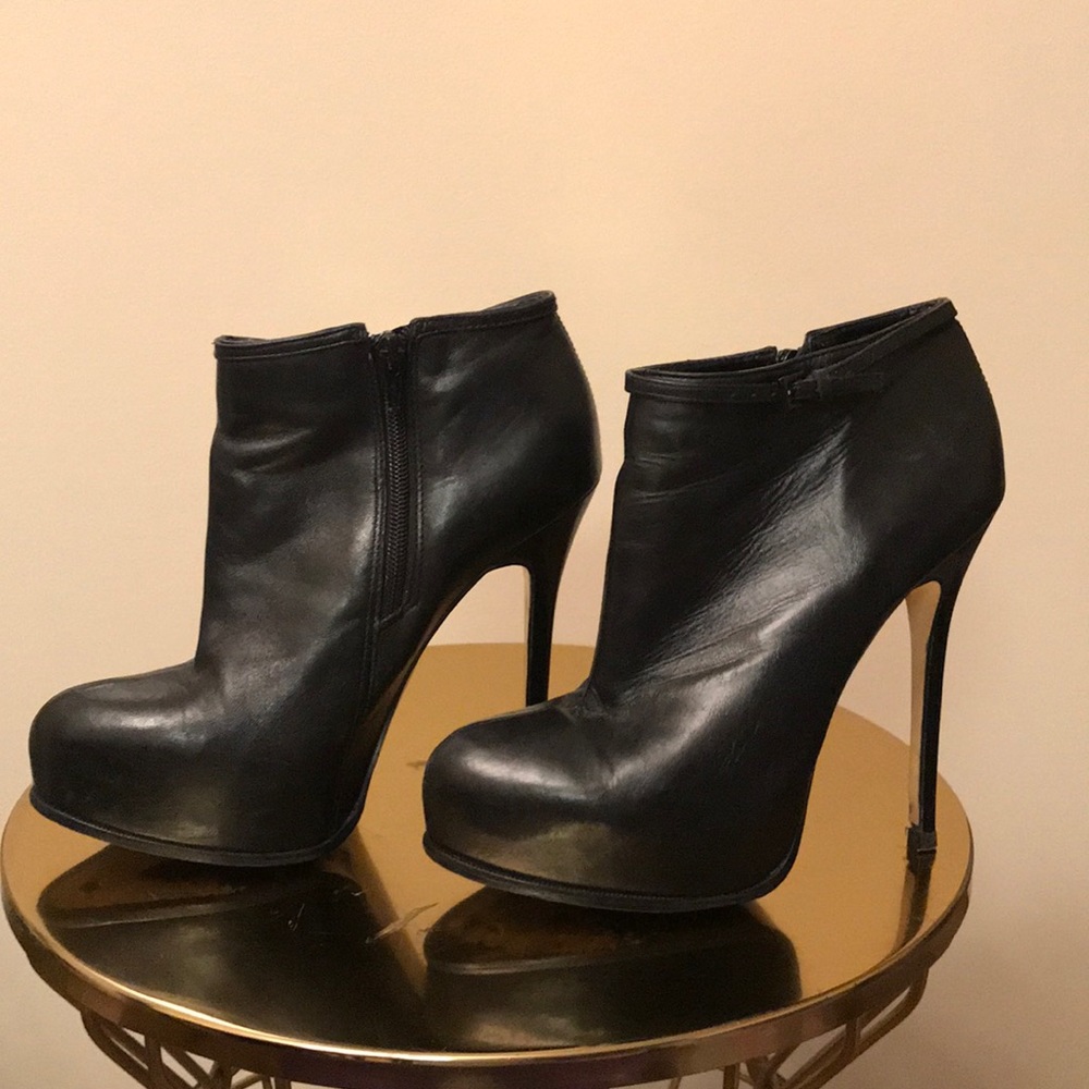 Aldo Leather Hidden Platform Booties